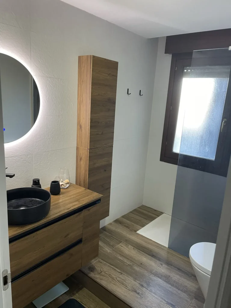 19ban╠âosuite
