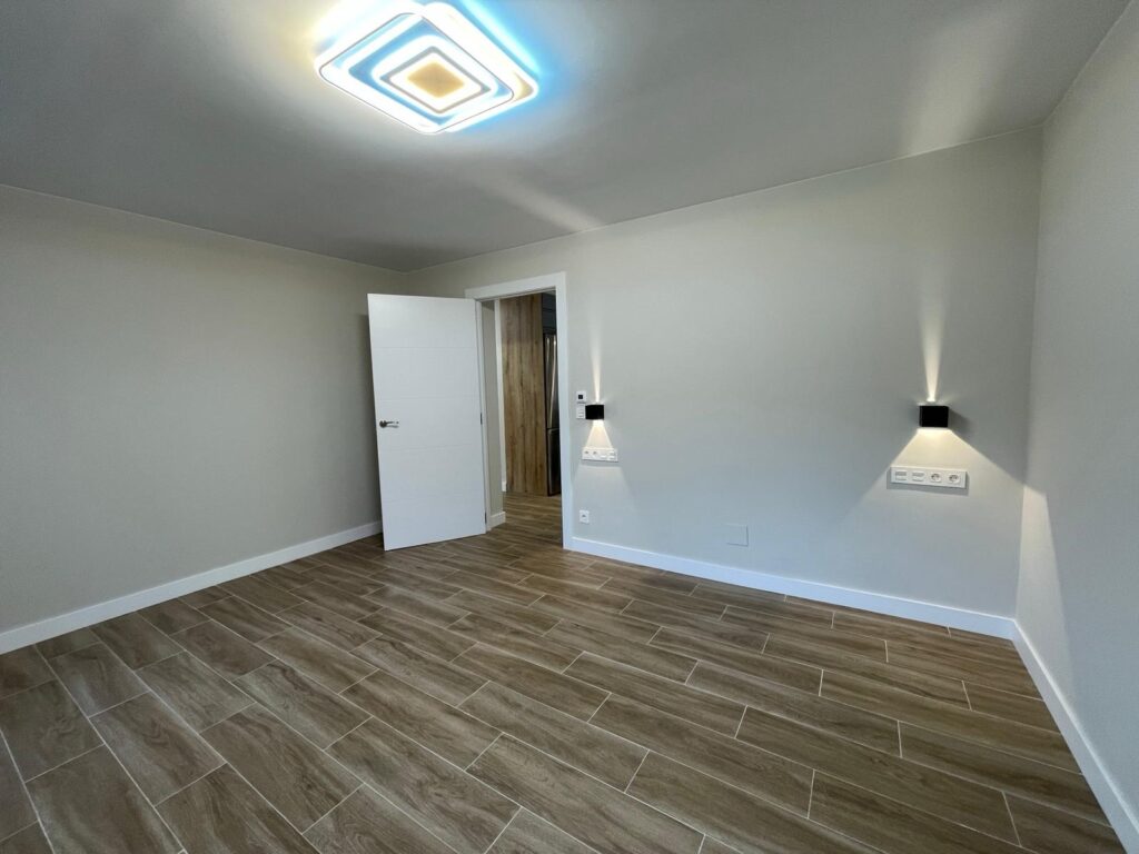 WhatsApp Image 2026-04-18 at 12.00.15 (8)