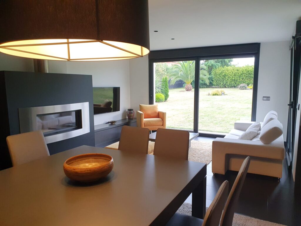 5-SALON COMEDOR VENTANA